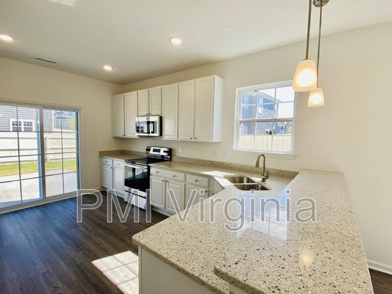1909 Brentford Ln – photo 4