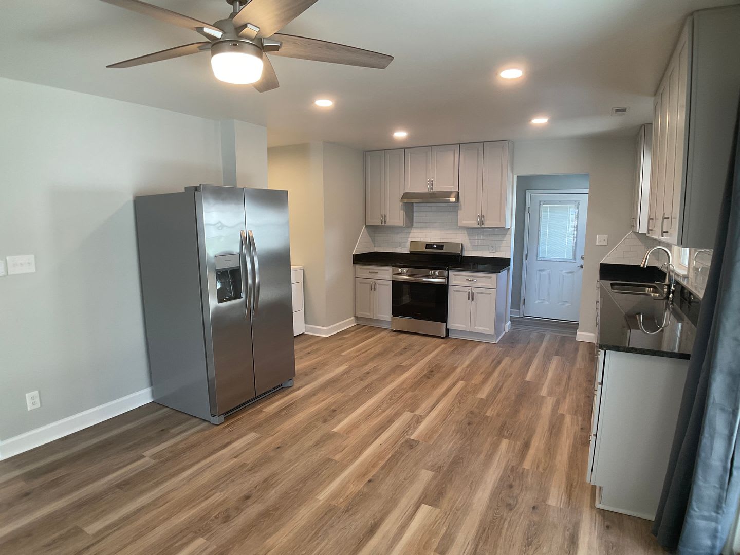 Modern Comfort And Convenience In The Heart Of Durham – photo 2