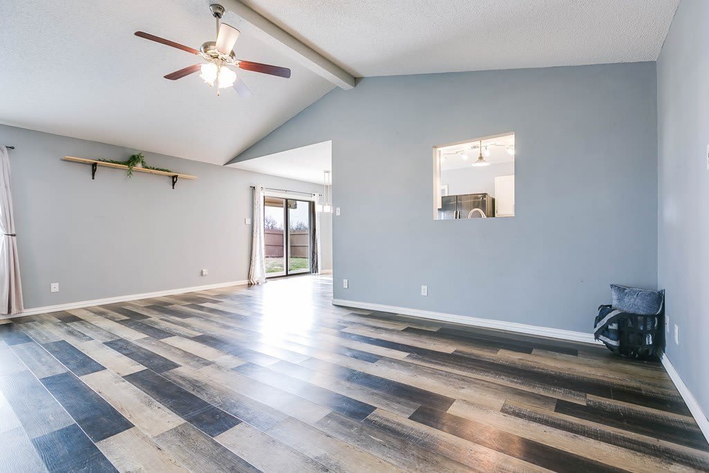 1221 Elmo Lane – photo 5
