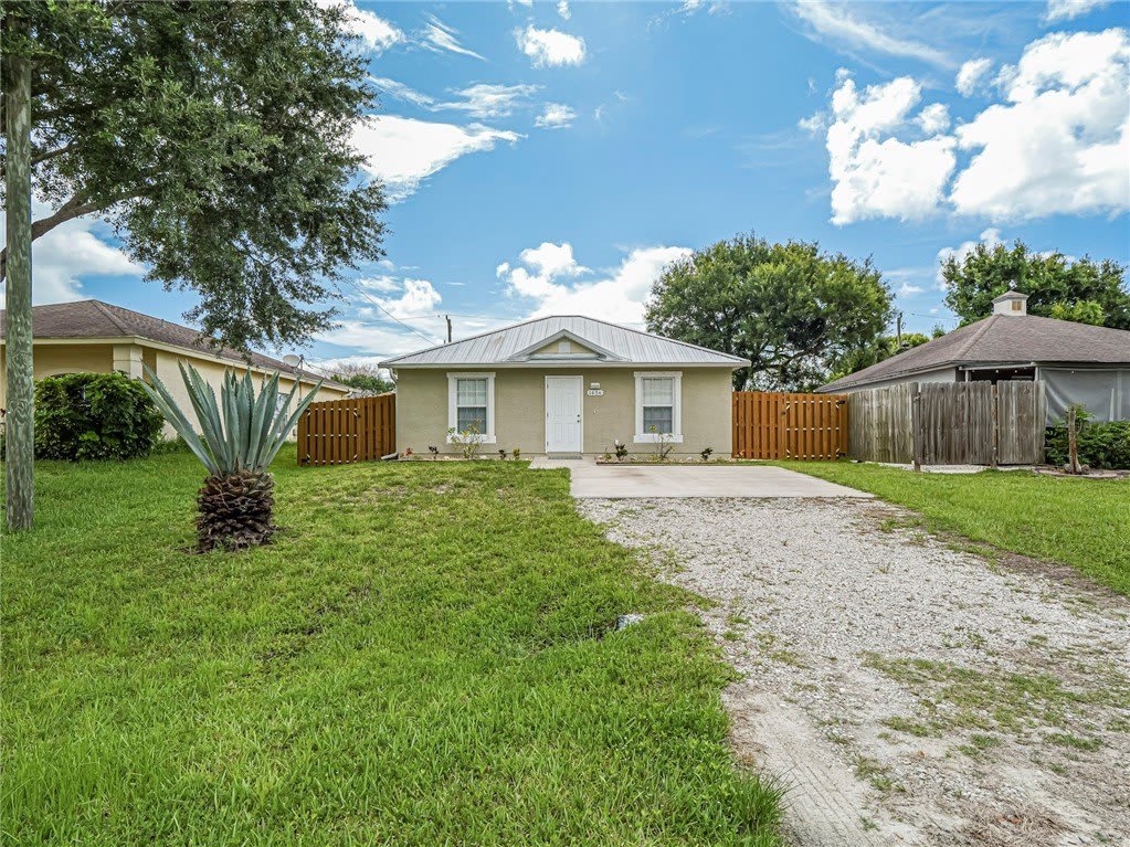 1456 25Th Court Sw – photo 1