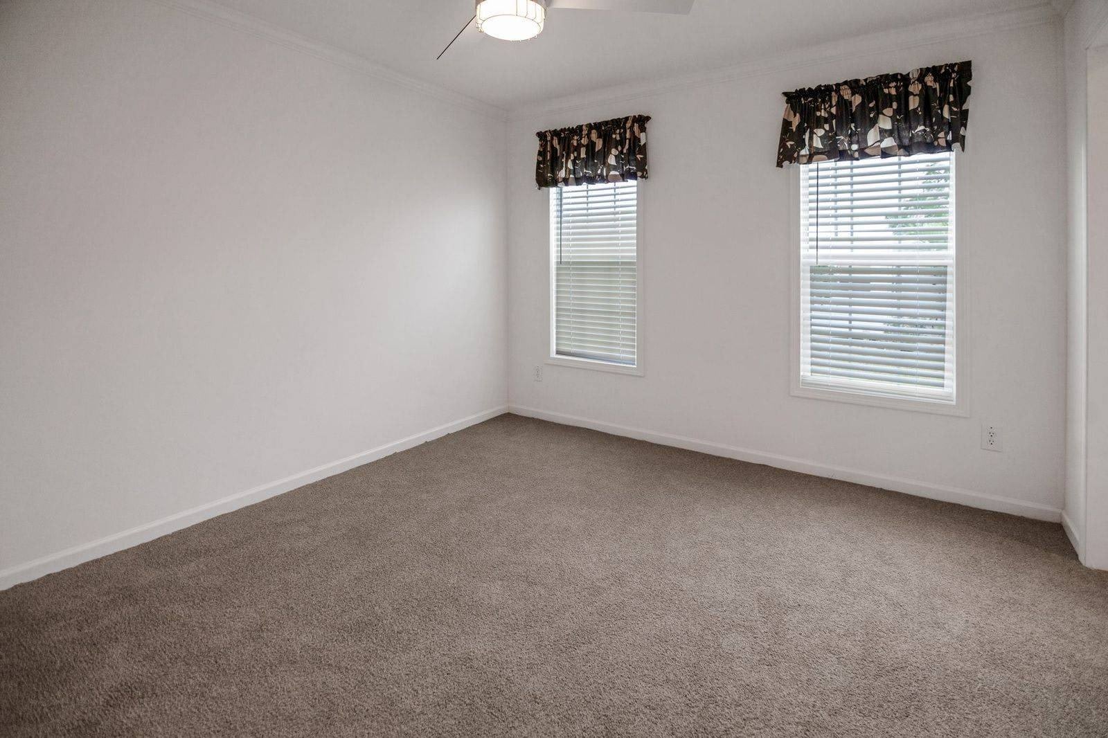 920 S Katie Ave – photo 4