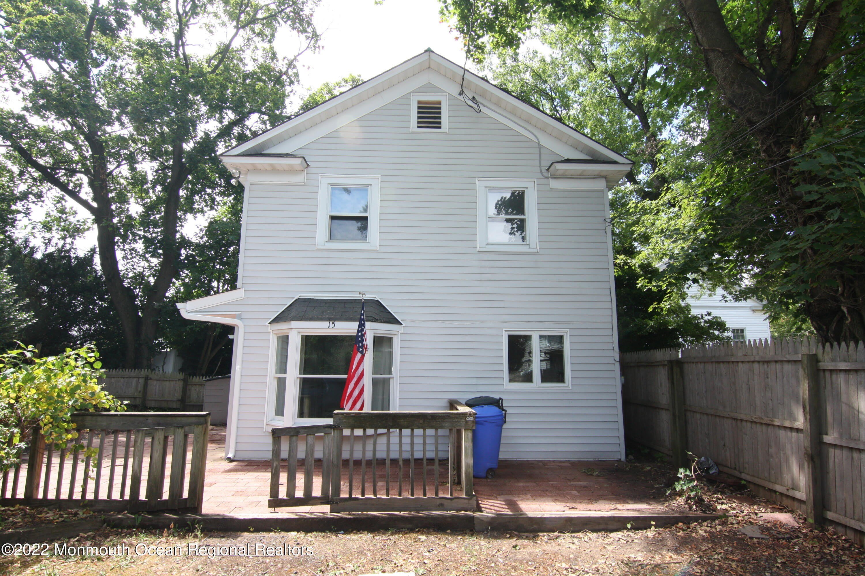 15-17 E Lincoln Avenue – photo 3