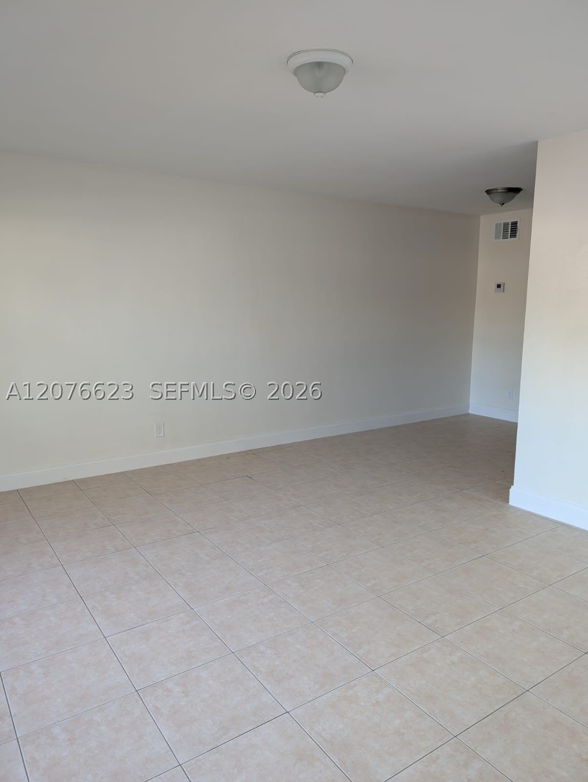 1118 NW 2nd Ave – photo 2