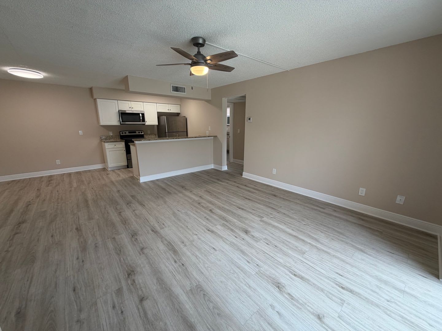 Annual Rental 1 Bed 1 Bath Condo At Mystic Gardens – photo 1