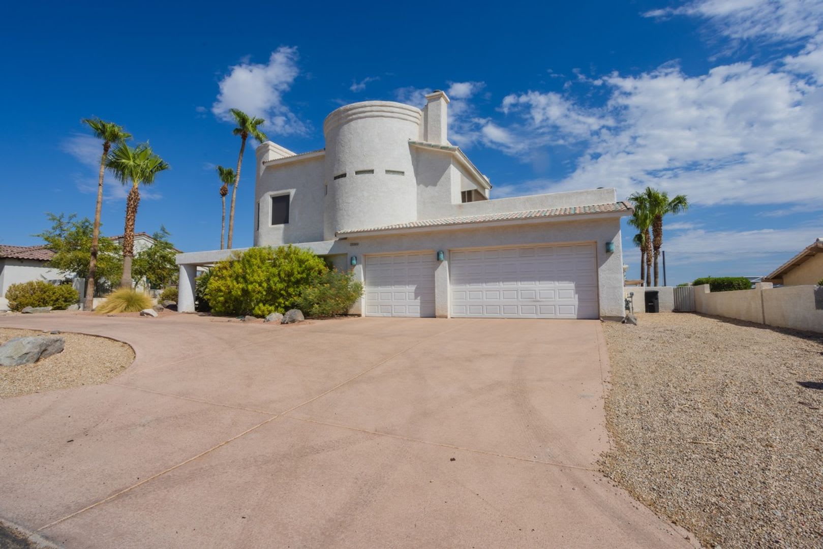 LONG TERM FURNISHED 4 BEDROOM POOL HOME ON THE GOLF COURSE! – photo 2