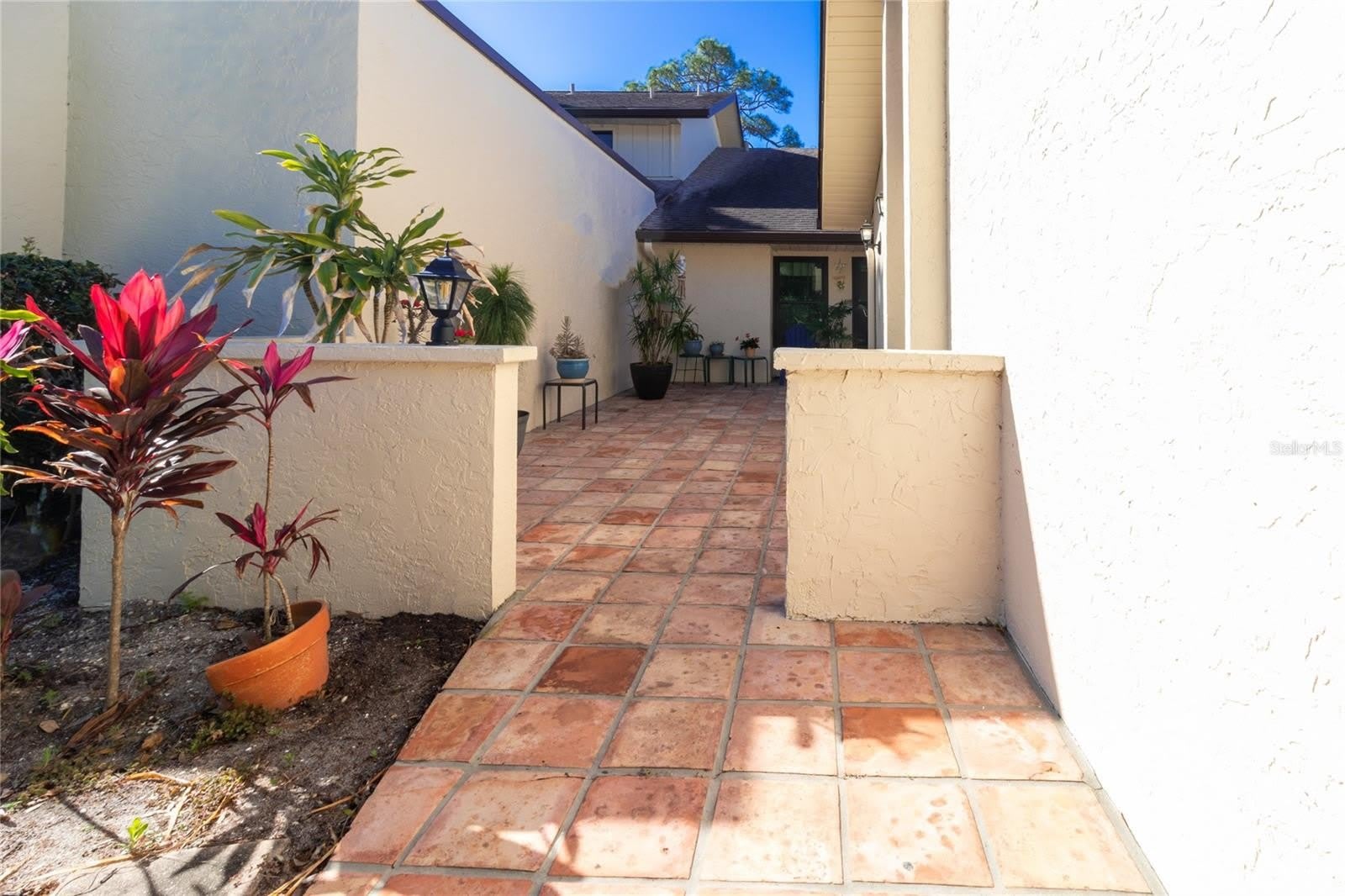 4660 LA JOLLA Drive – photo 3