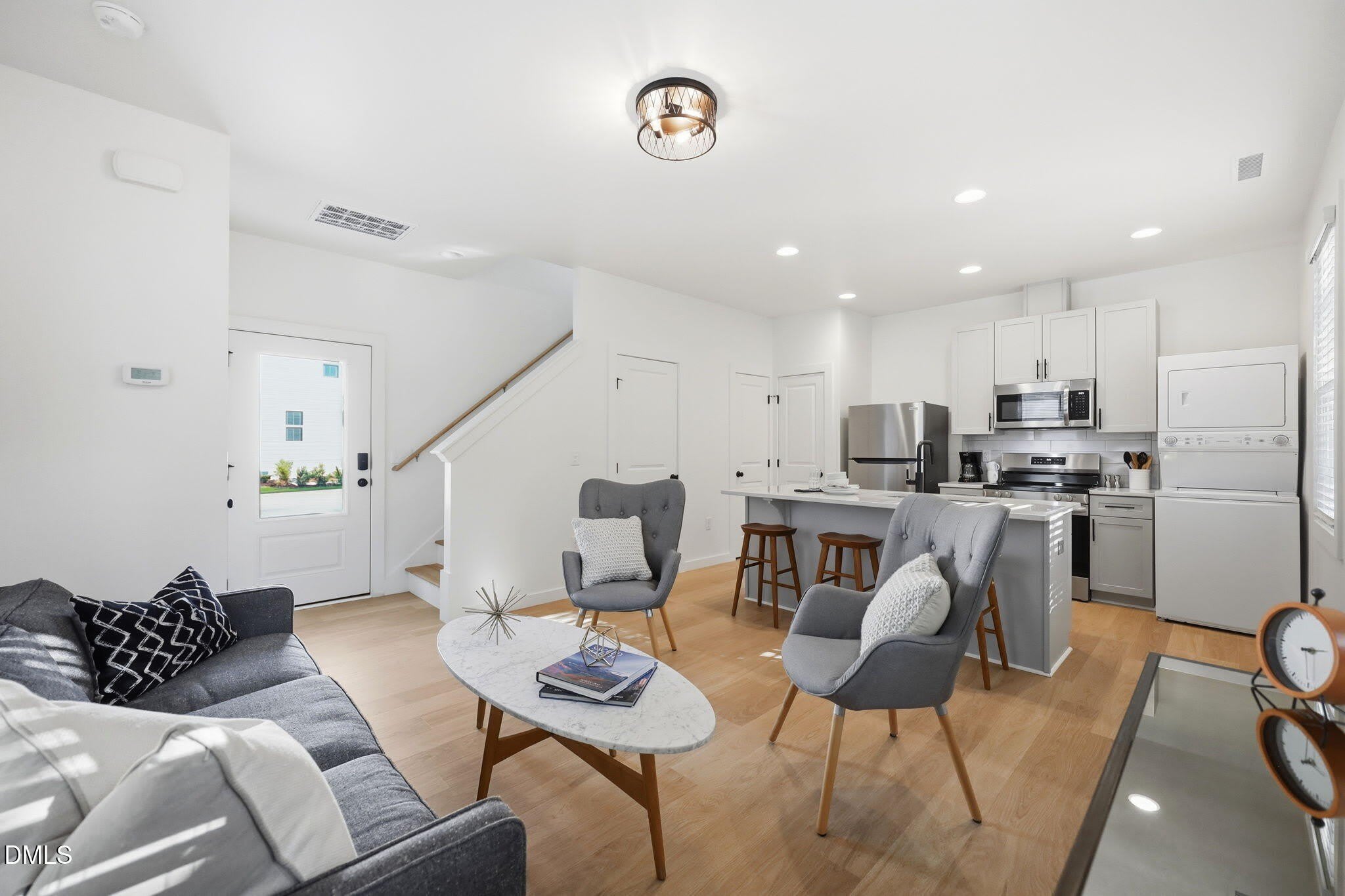 2819 Wilcox Place – photo 3