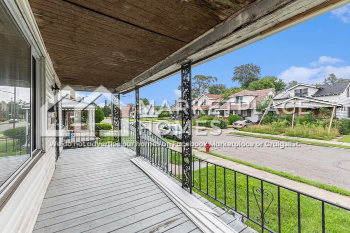 15457 Cloverlawn Ave – photo 4
