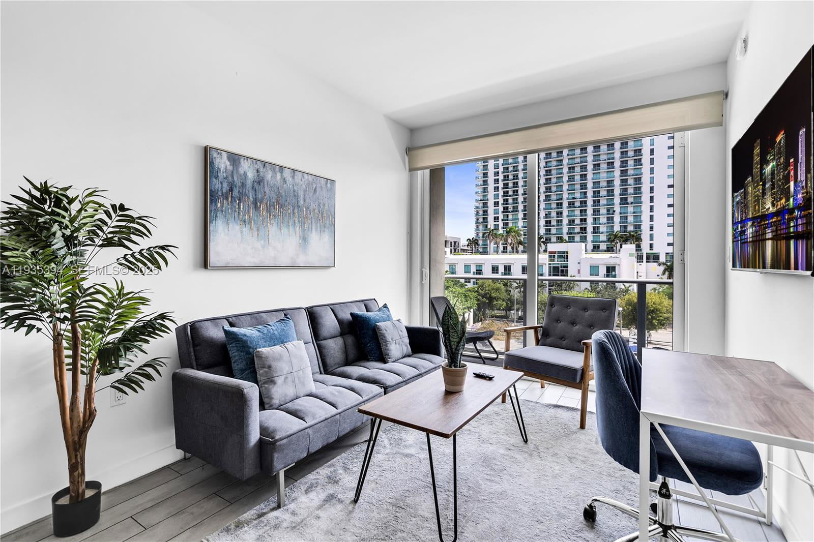 321 Northeast 26th Street – photo 3