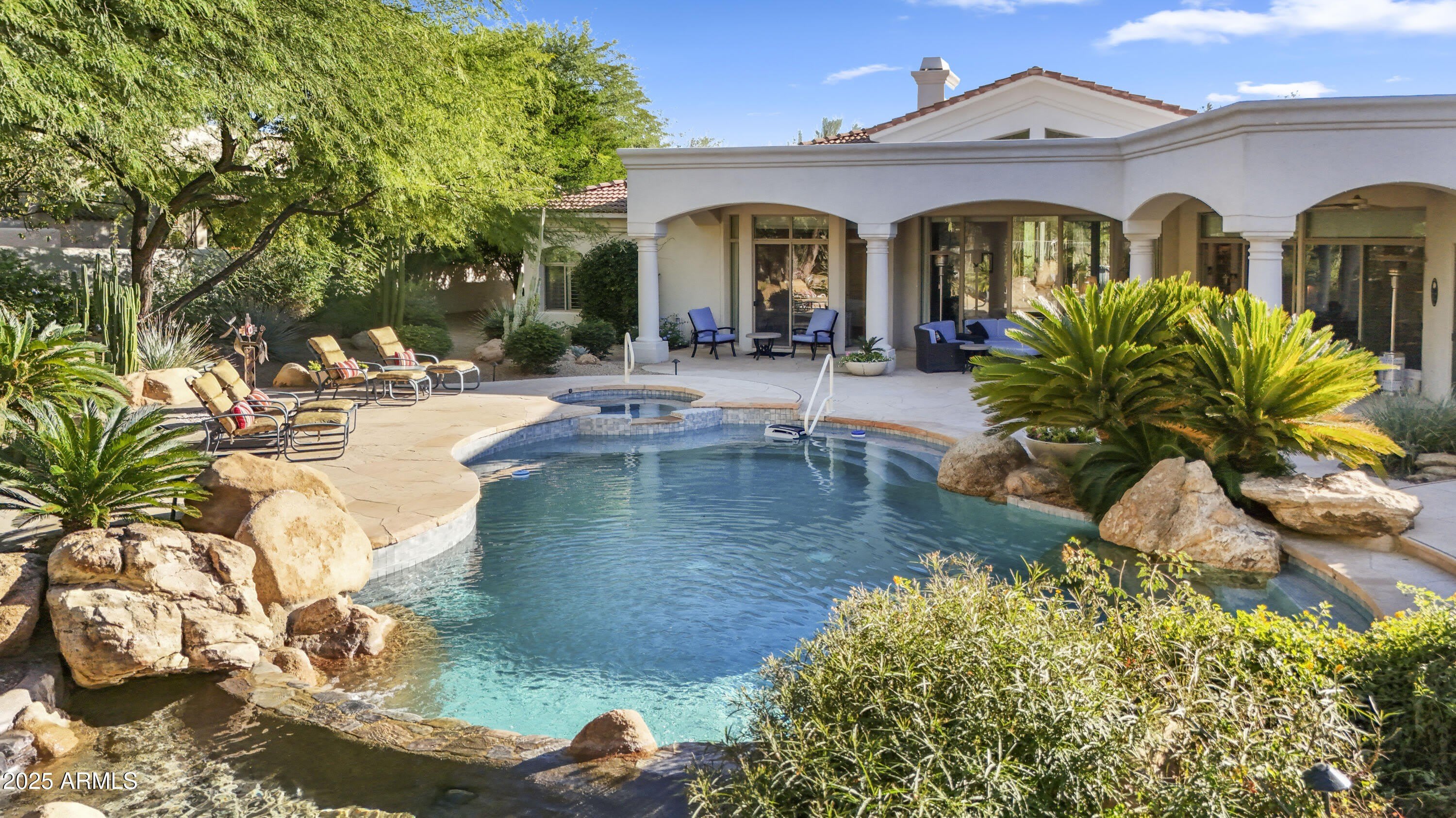 8350 E VIA DEL SOL Drive – photo 1