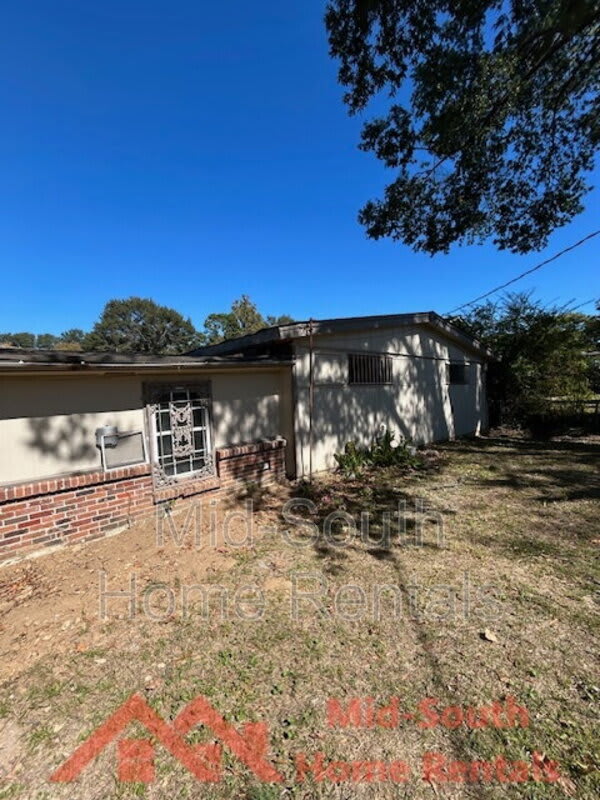 803 Ledbetter Ave – photo 5