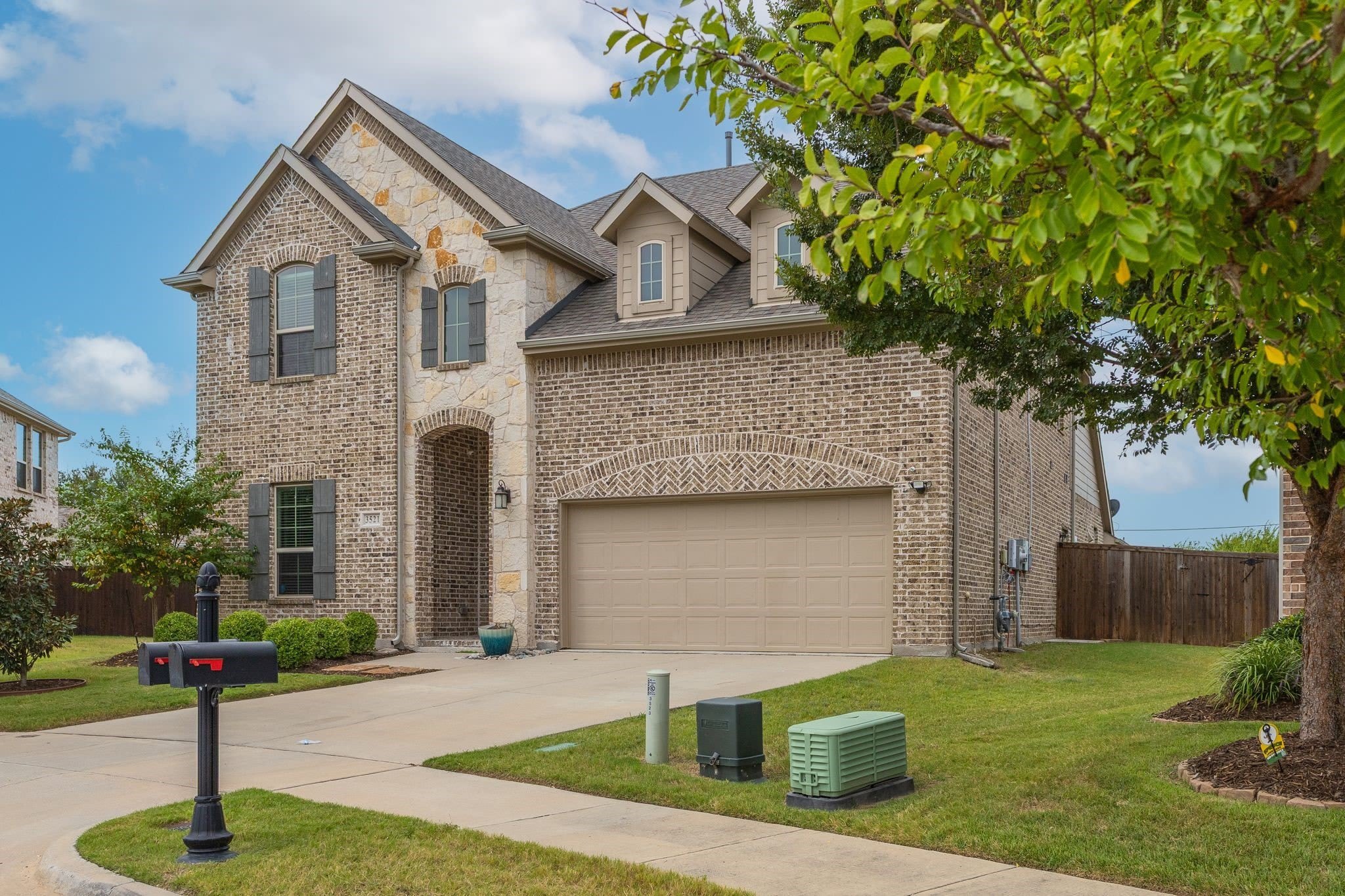 3521 Camden Court – photo 2