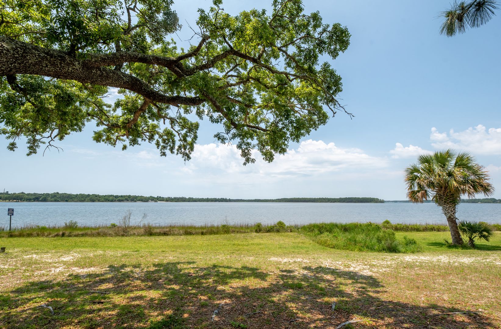 Welcome to this Beautifully Furnished 3/2 Home at Navy Point! – photo 3