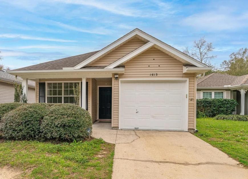 1613 Governors Dr. – photo 1