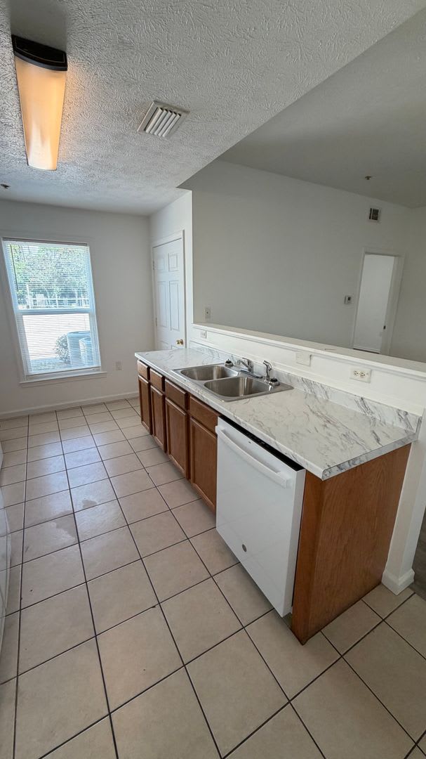 9117 Laird Street – photo 4