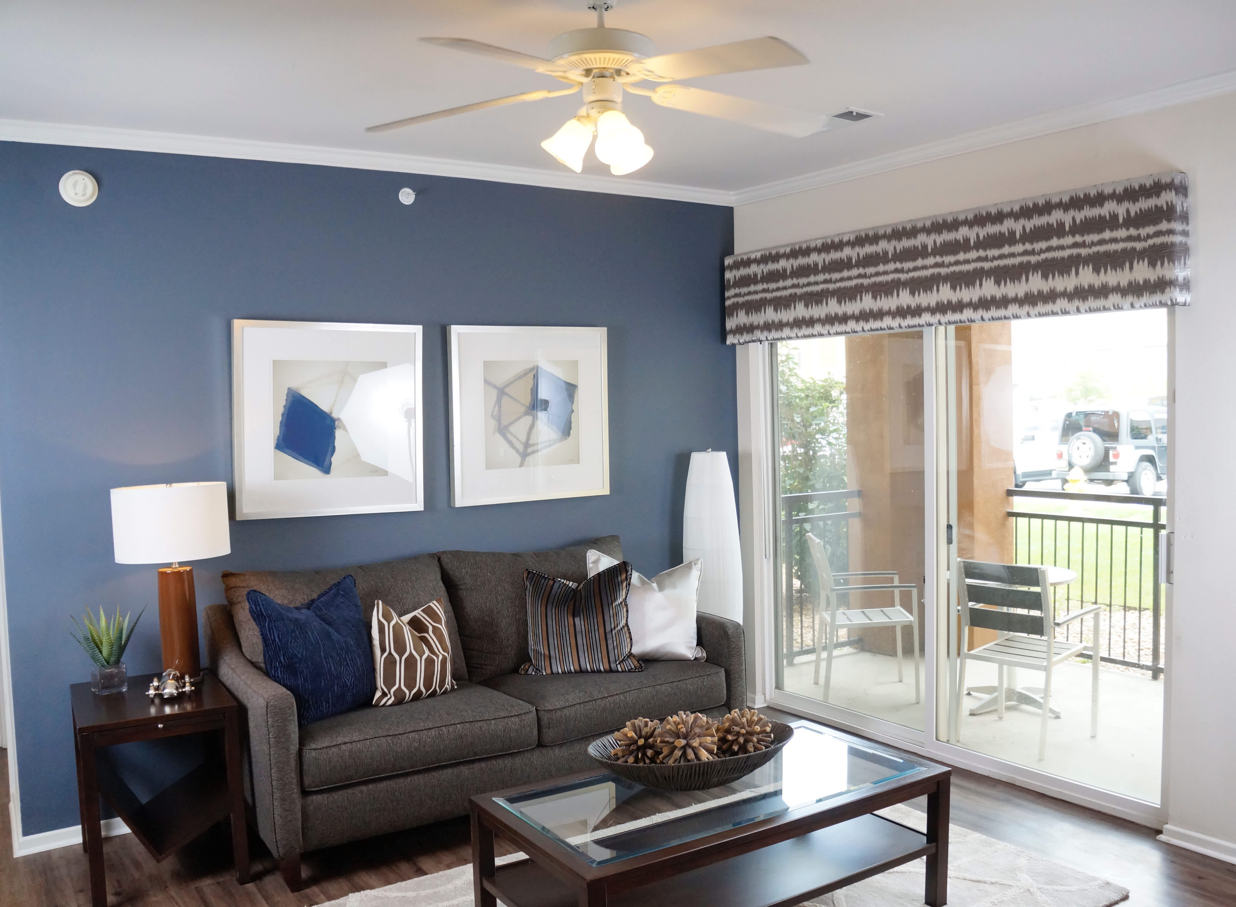 Stone Canyon Apartments – photo 4