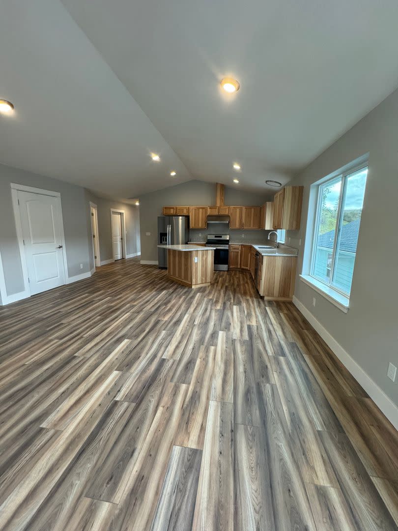 Brand new 2 bedroom 2 bath home in 55+ Community – photo 4