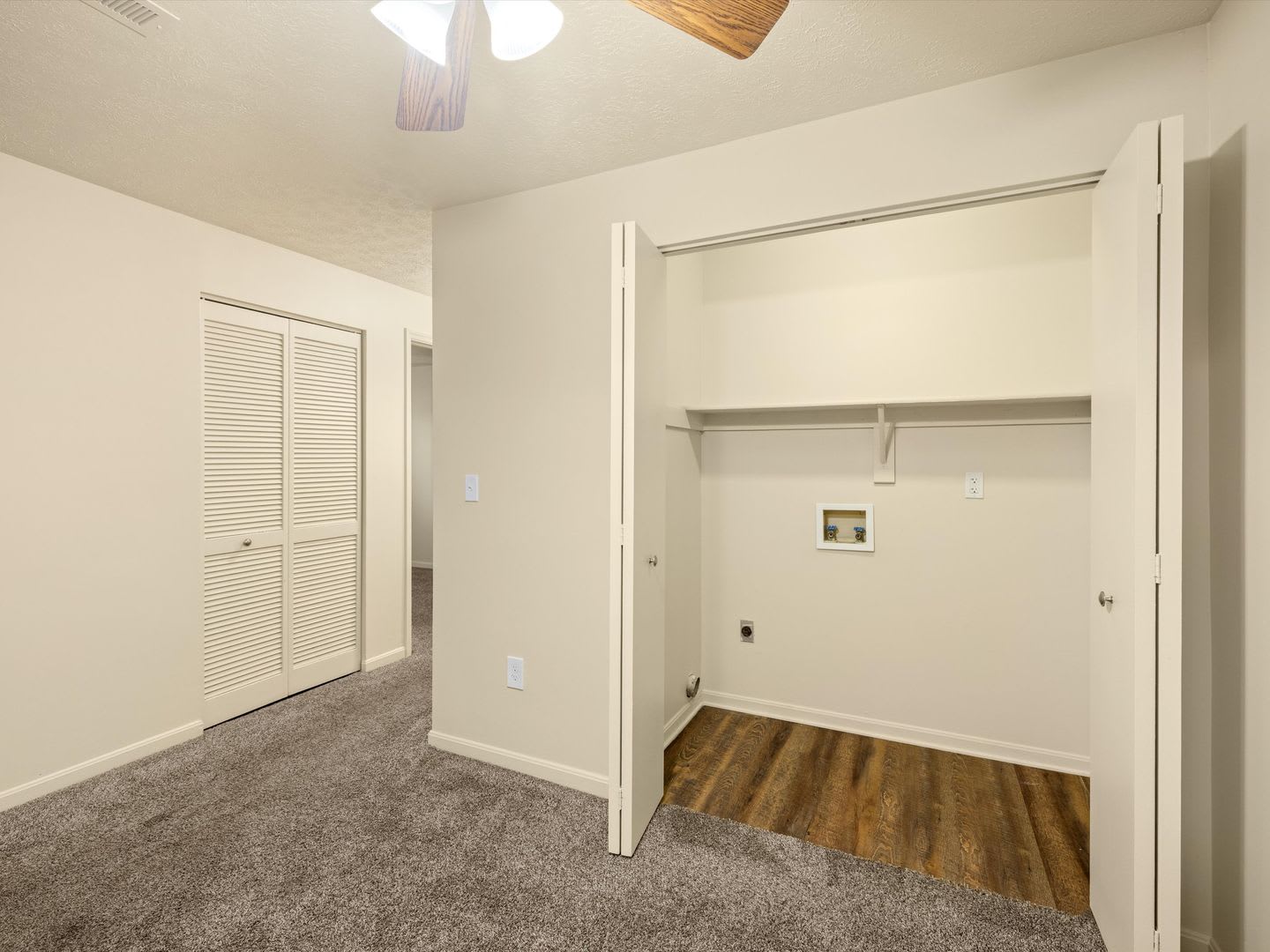 Live 5 Minutes from HONDA********** Rent $1324/mo*********Restaurants and Grocery Around the corner – photo 4