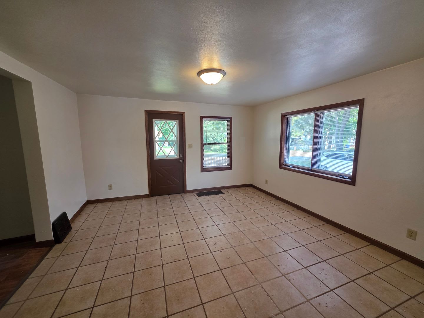 616 N State Street – photo 3