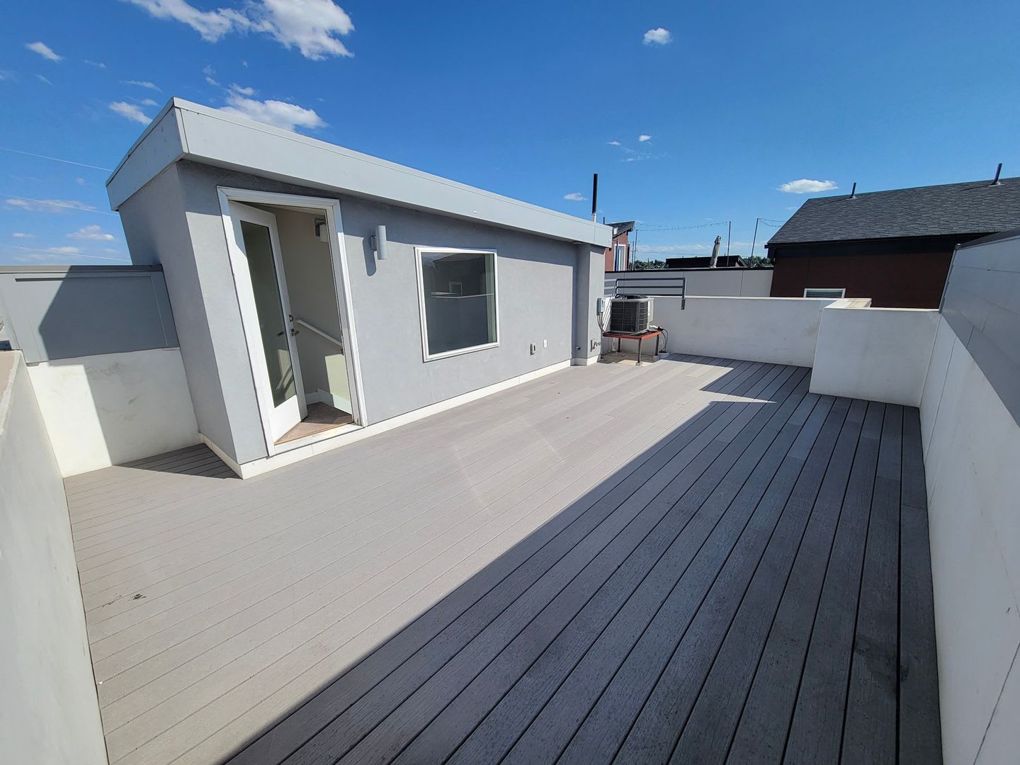Gorgeous townhome – photo 1