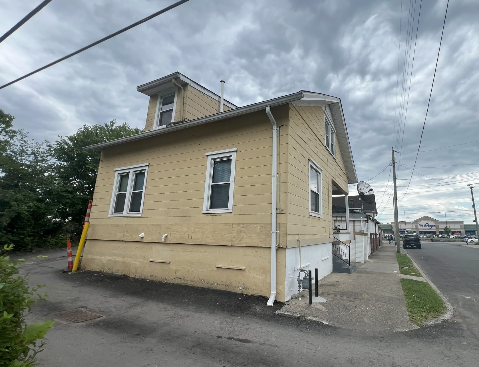 673 South 27th Street – photo 4