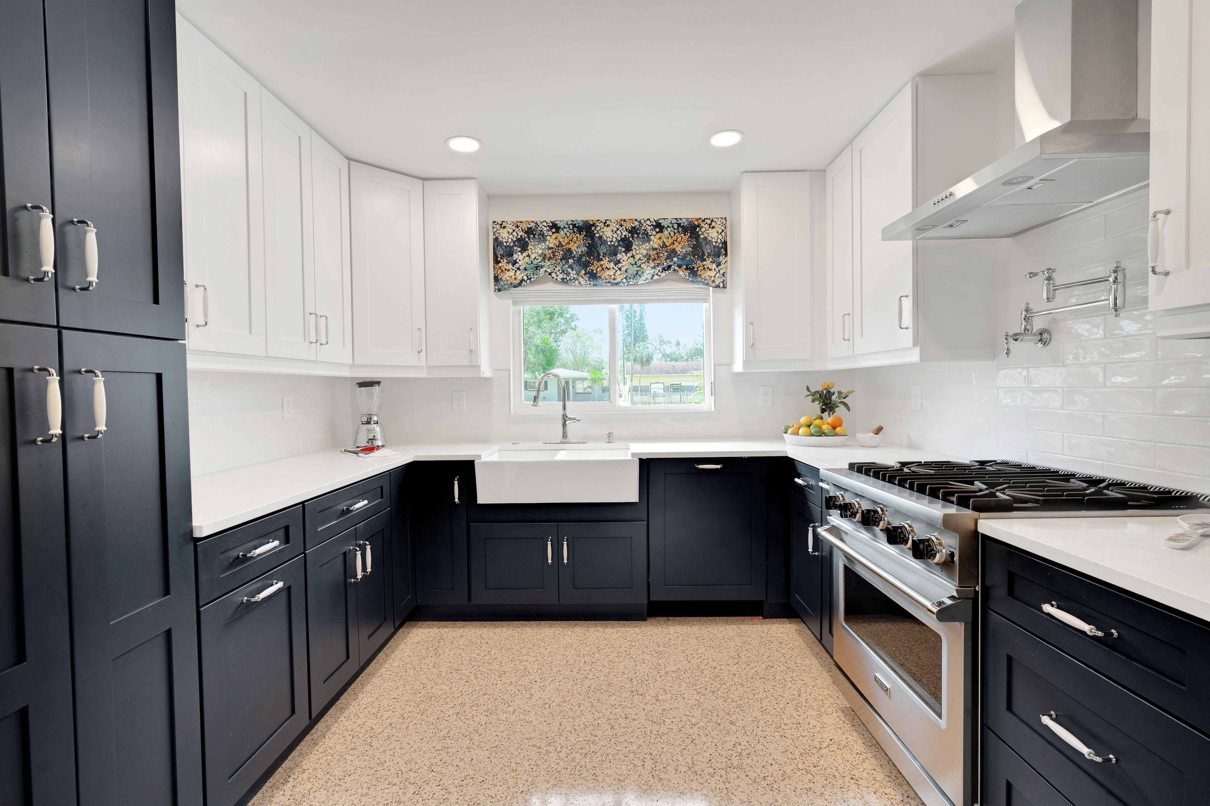 675 Villa Grande Avenue South – photo 2