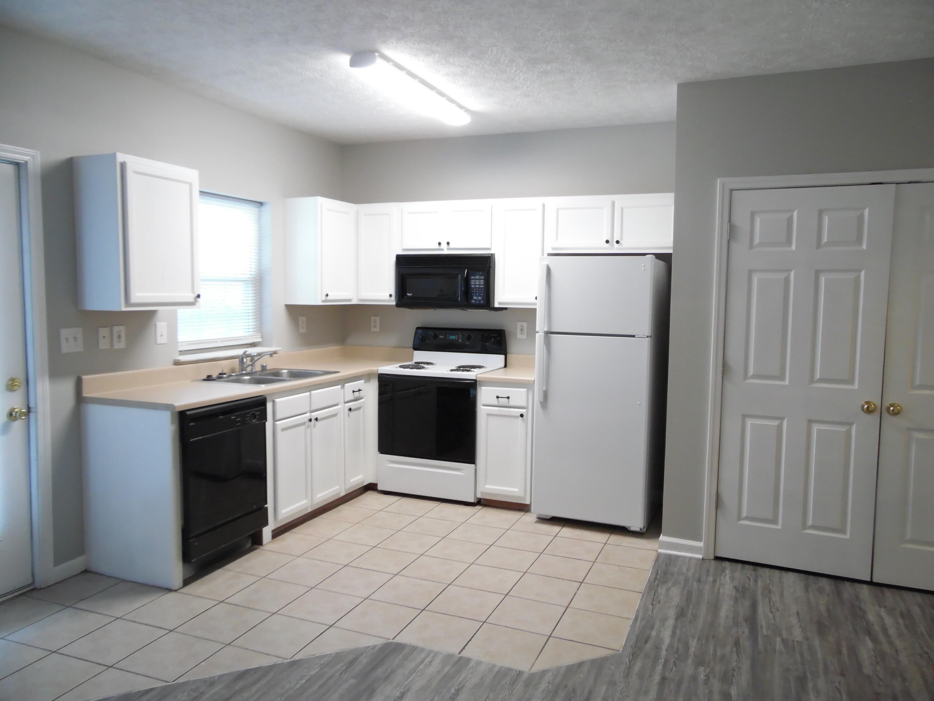 2781 Jacquelyn Lane – photo 2