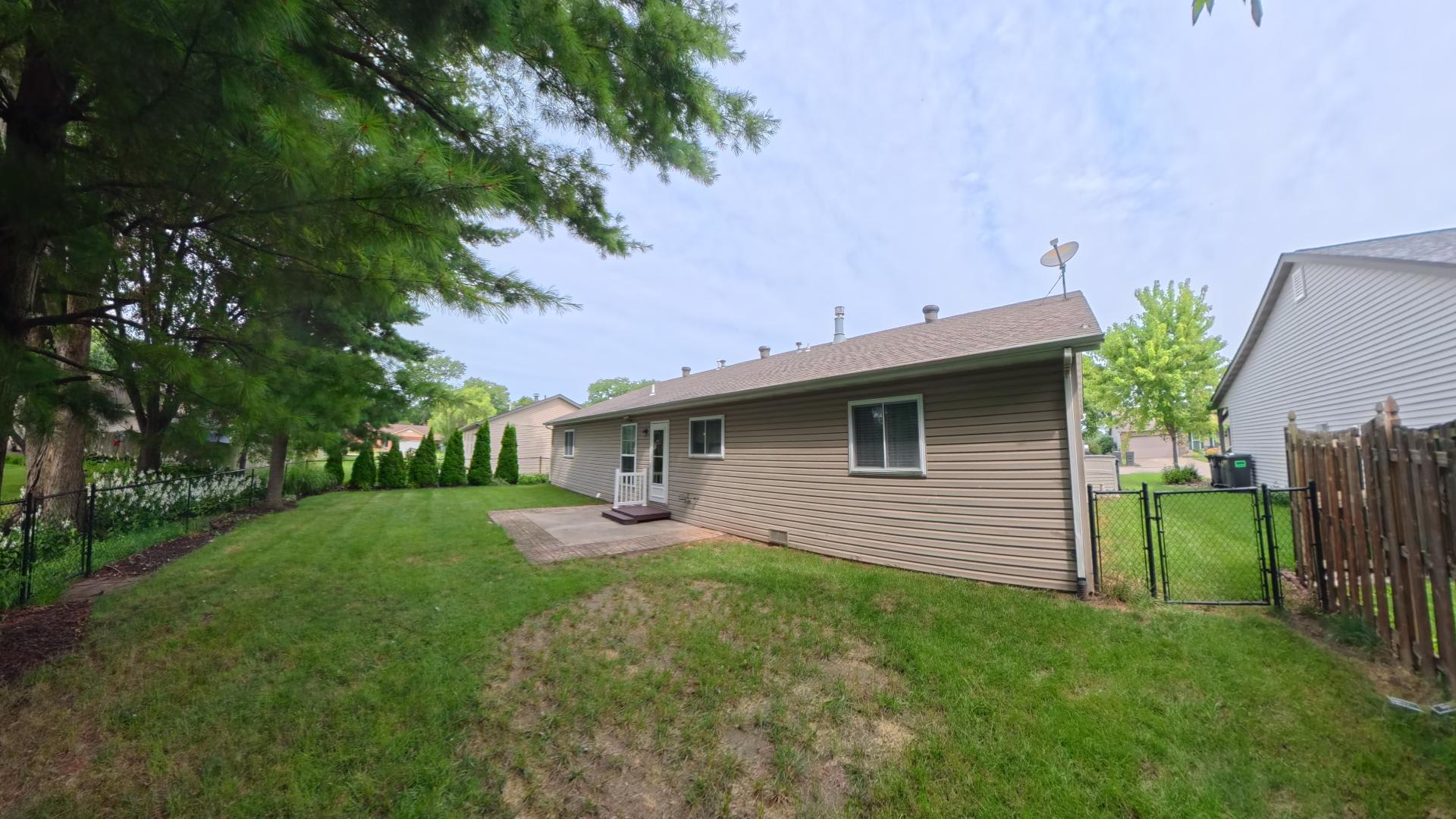 304 Erin Drive – photo 4