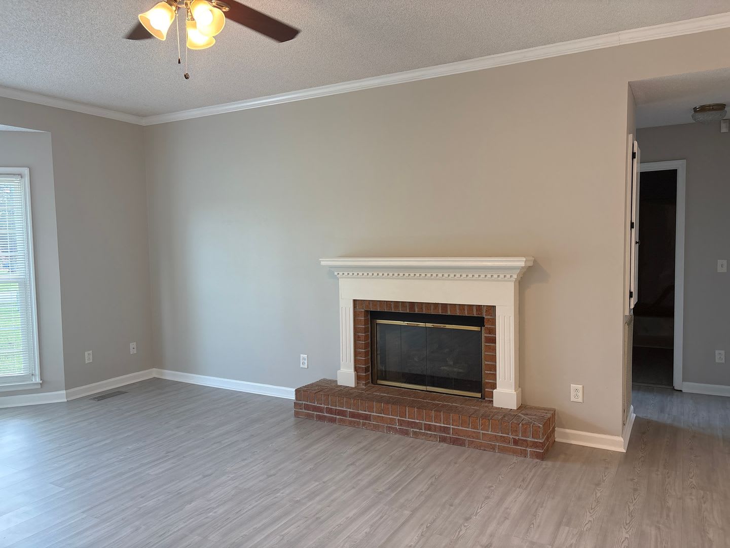 Spacious Brick Home with Fenced-In Back Yard! – photo 5