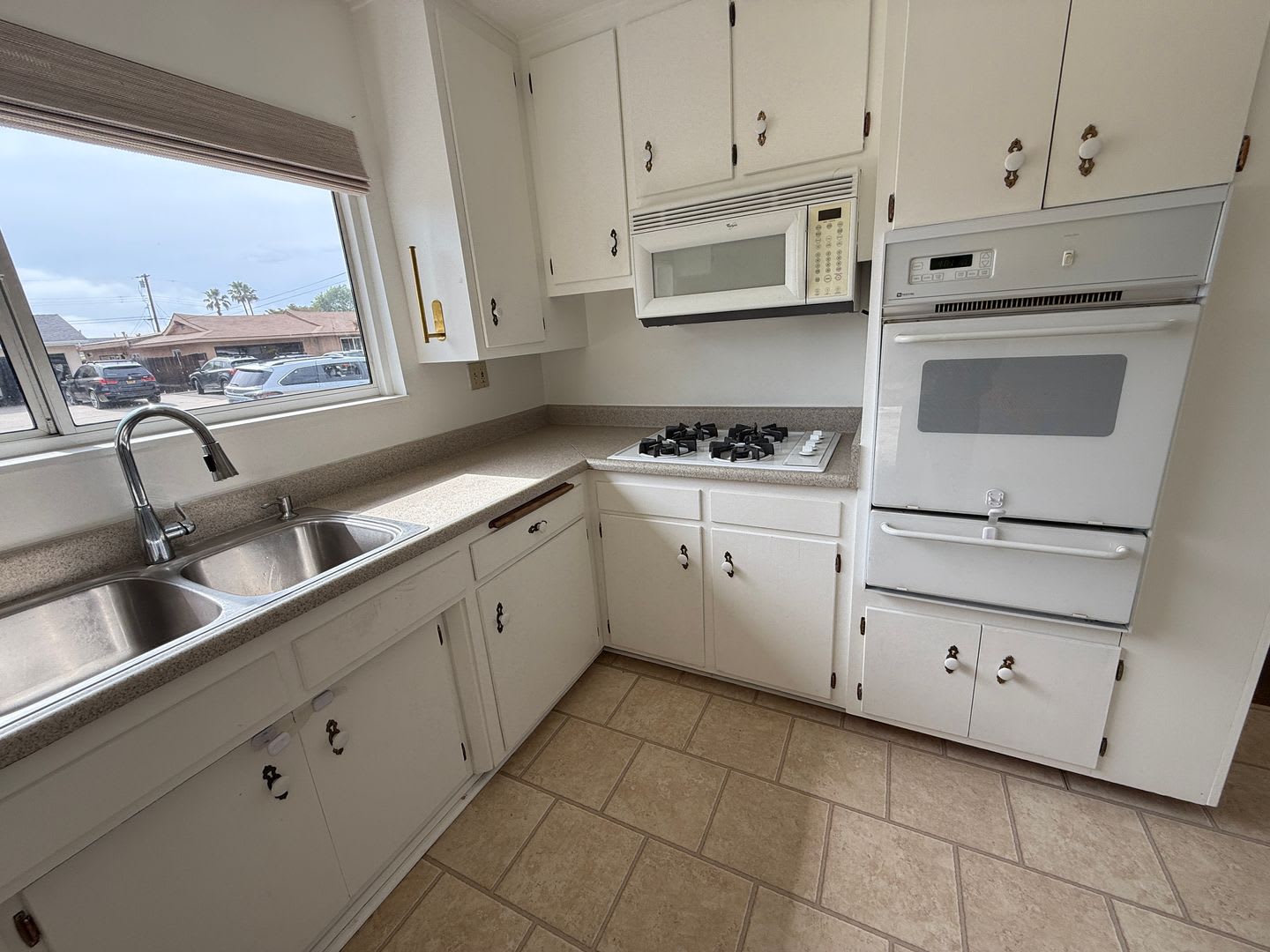 Cardiff 3 br one level large yard pet OK house – photo 1