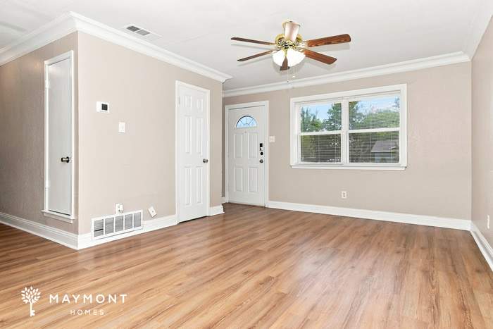 4716 Bourland Street – photo 5