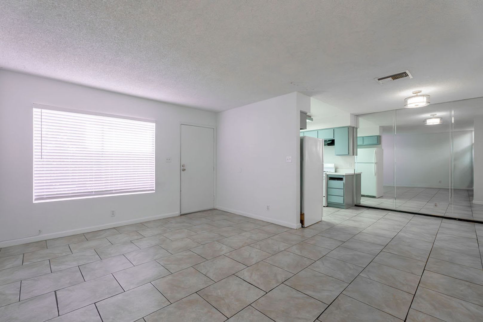 1722 East University Avenue #7, Las Vegas, NV 89119 – photo 4
