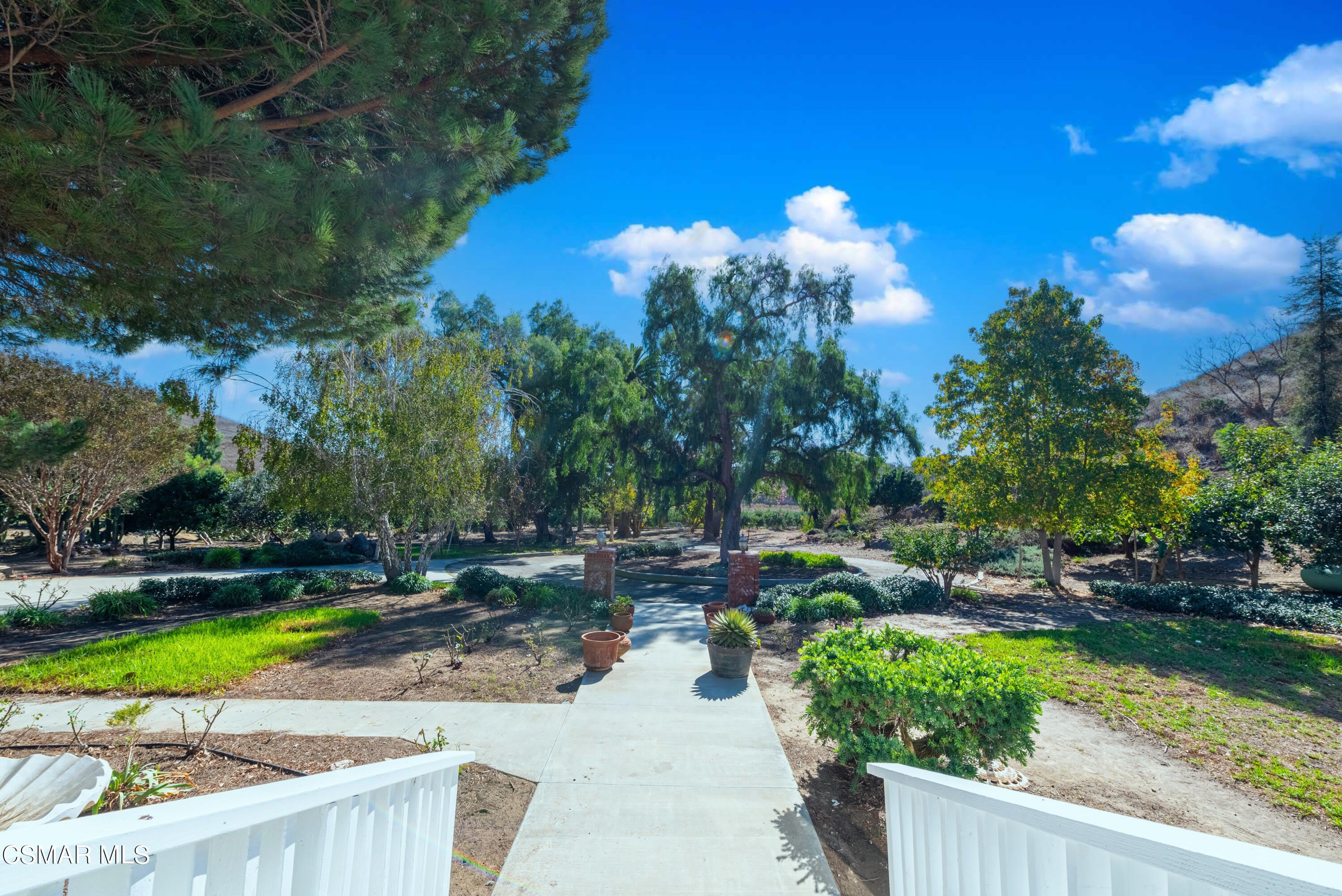 1057 E La Loma Avenue – photo 3