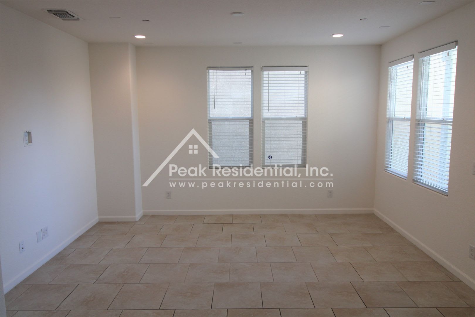 Very Nice 3bd/2.5ba North Natomas Home with 2 Car Garage – photo 3