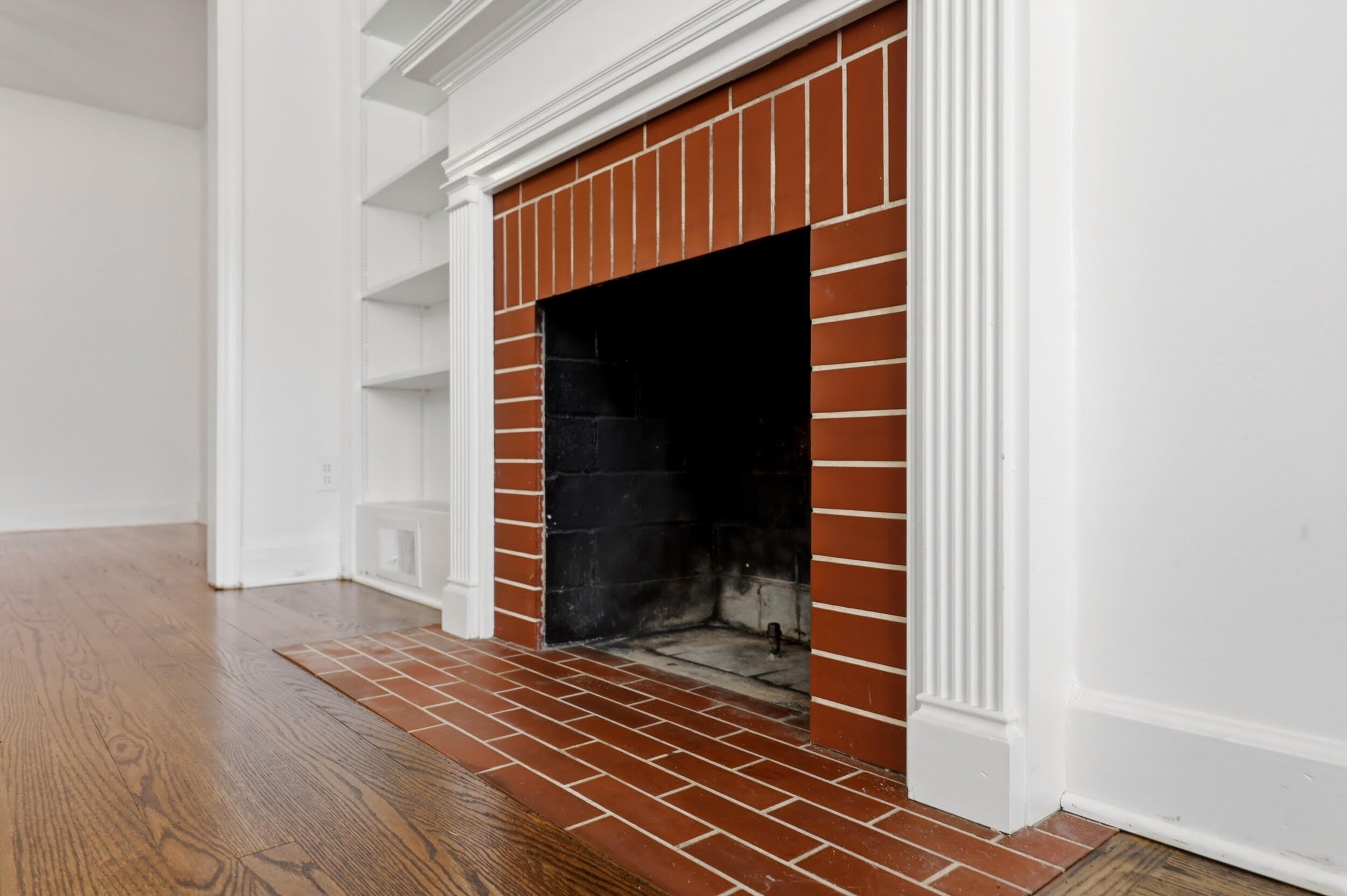 1909 Fontaine Road – photo 5