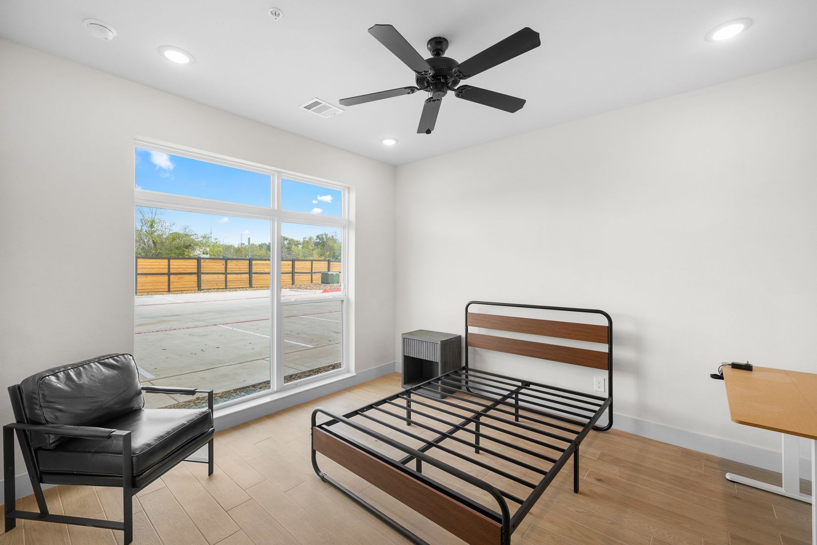 Available August 2026! BRAND NEW 3-Story 5Bed/5Bath Townhome across from Blinn! – photo 5