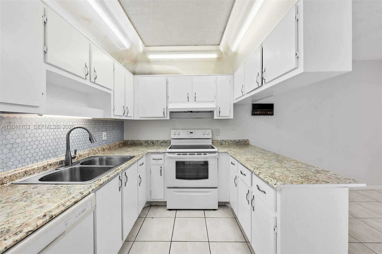 3118 Spanish Wells Drive – photo 5