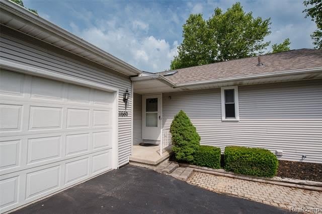 11660 Hawthorne Glen Drive – photo 3