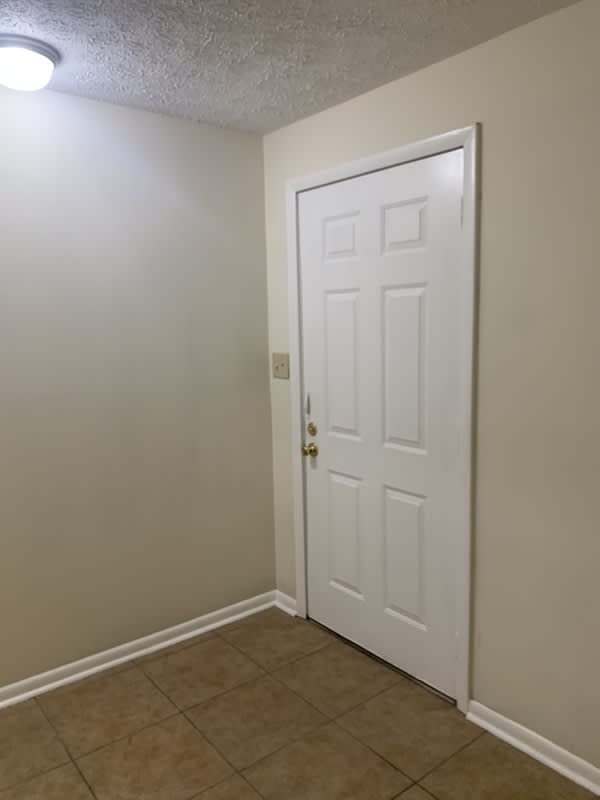 3031 Edison Ave – photo 3