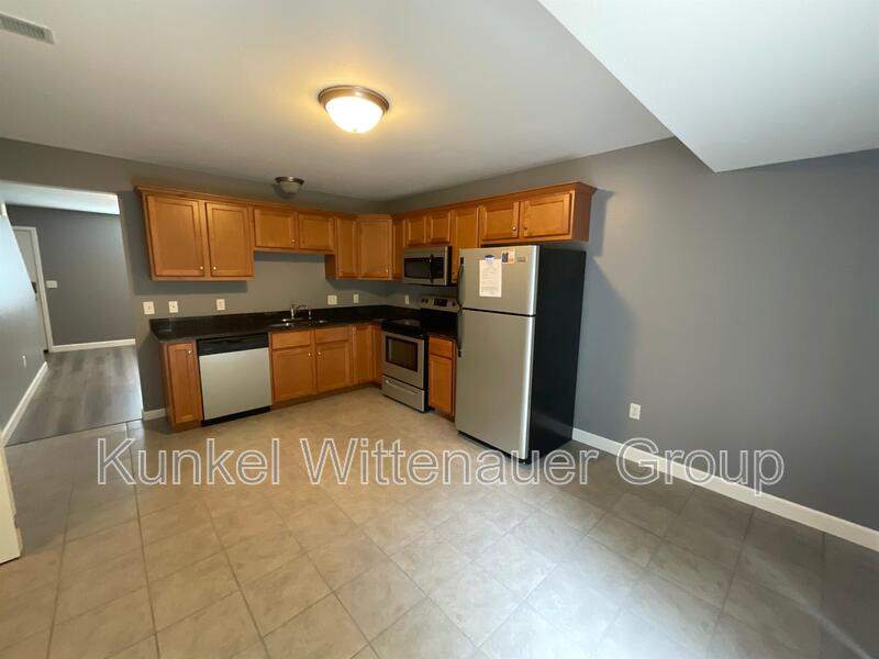 704 F Fountain View – photo 5