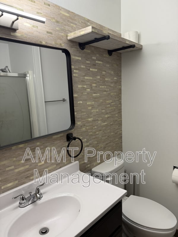 608 South Garnavillo Street #1 – photo 4
