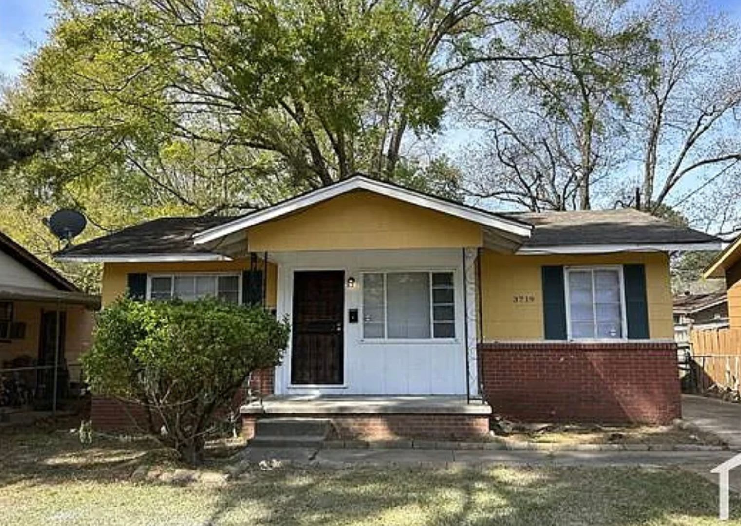Move In Ready 3Br 1Ba Home In Jackson Recently Renovated Convenient Parking – photo 1