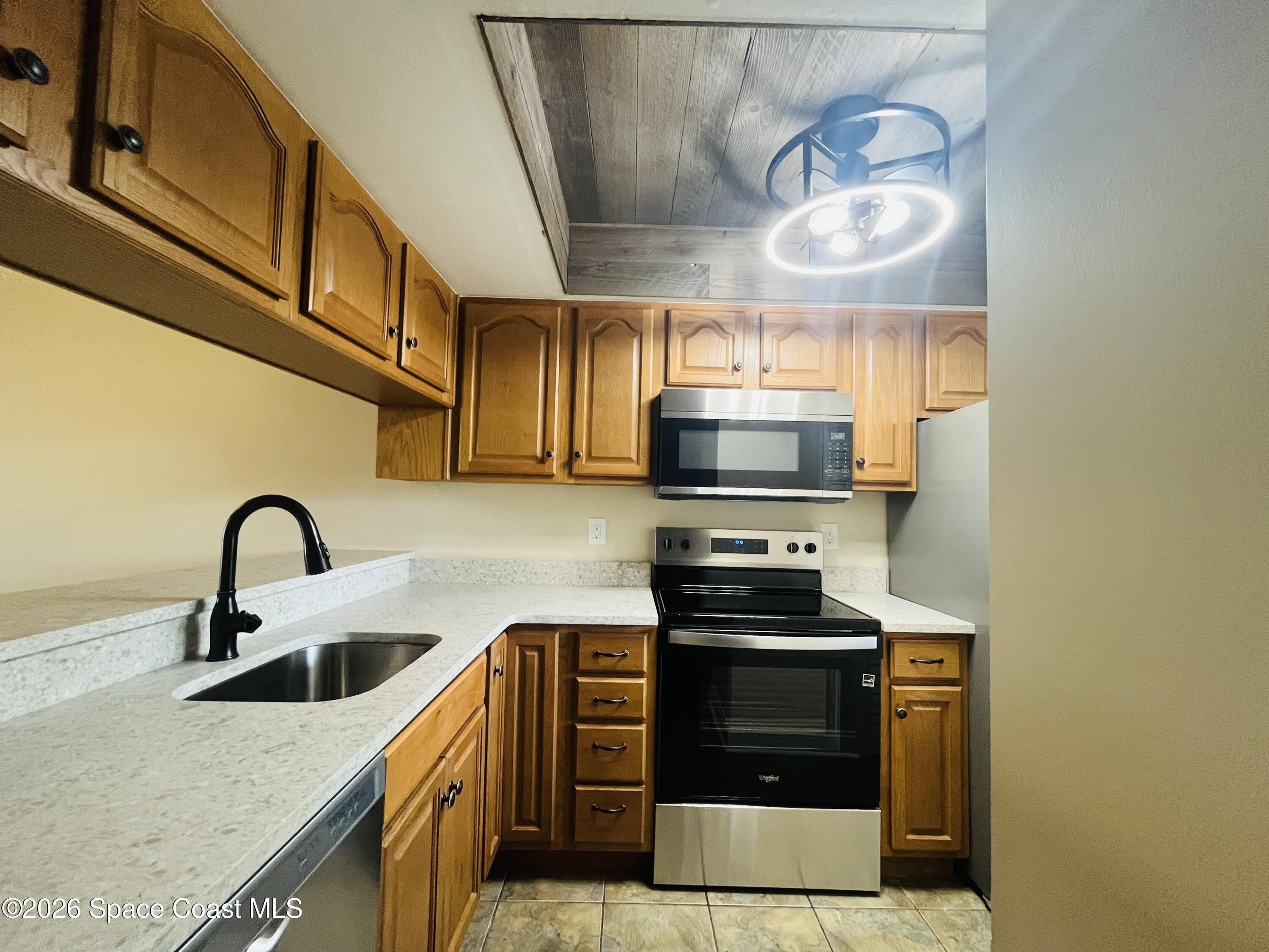 2963 Sir Hamilton Circle – photo 5