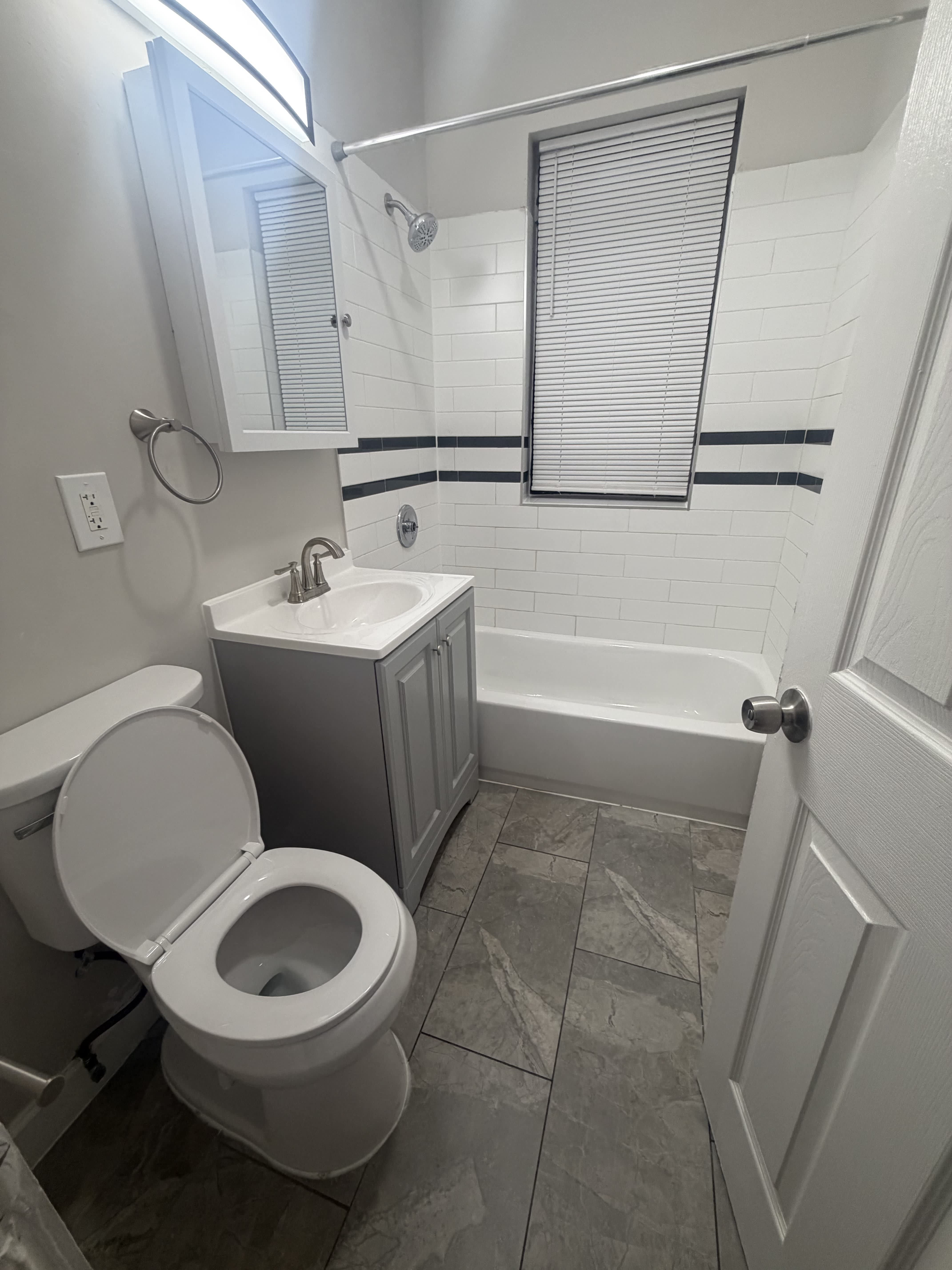 275 Beech St – photo 5