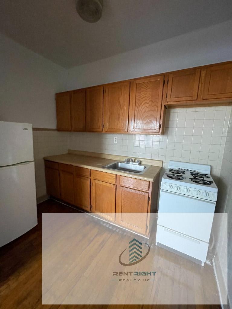 4650-60 N Elston – photo 1