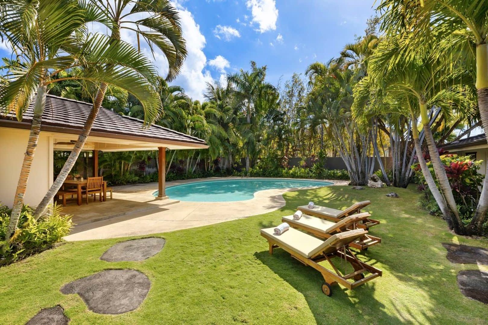 Modern Tropical Home w/Pool, Private Yard, & A/C. Kahala Breeze – photo 4