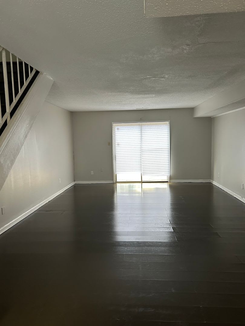 Townhome – photo 2
