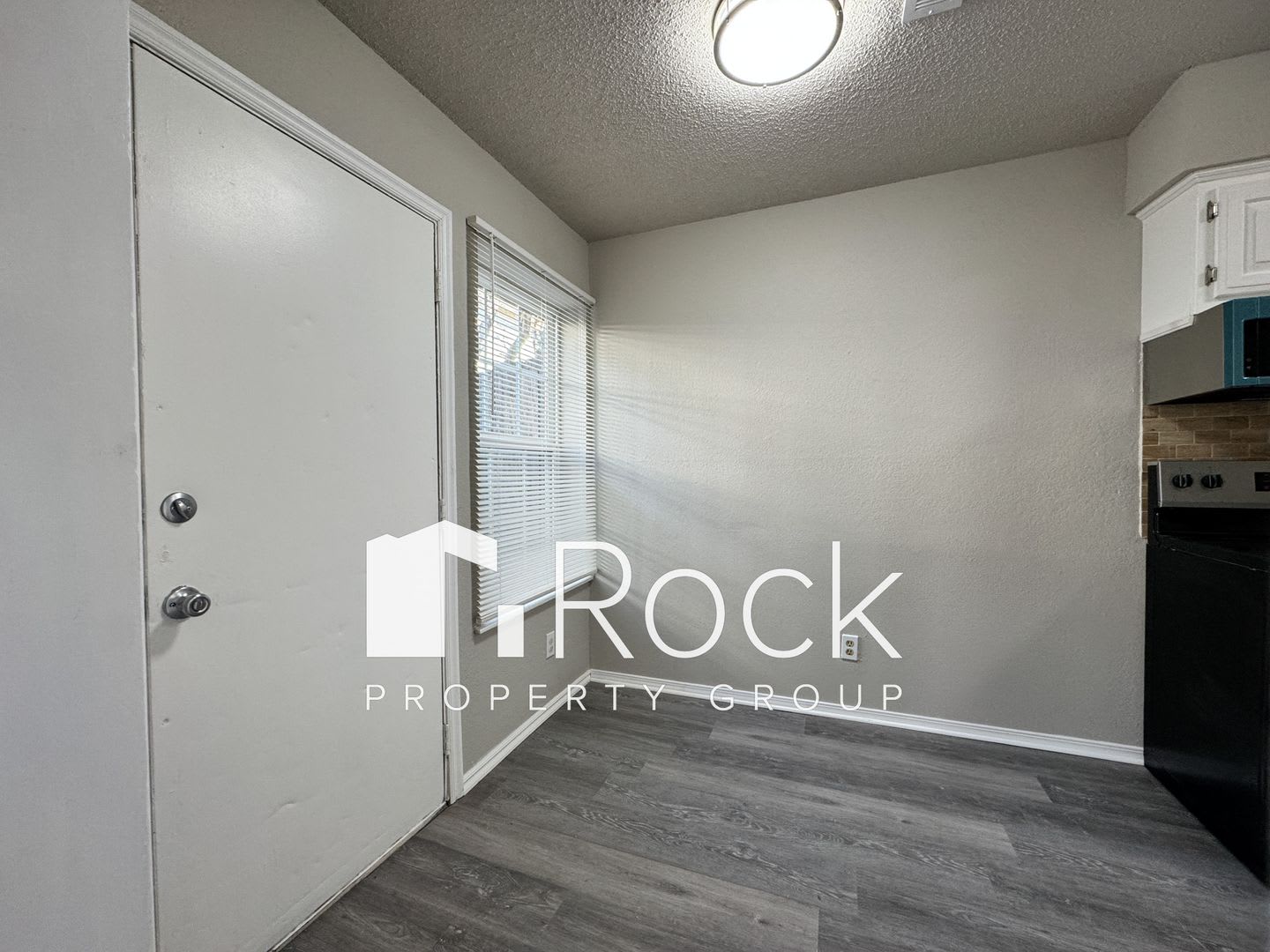 Move In by August 31 & Get $1,000 Off! 3 Bedroom Townhome in West OKC – photo 3