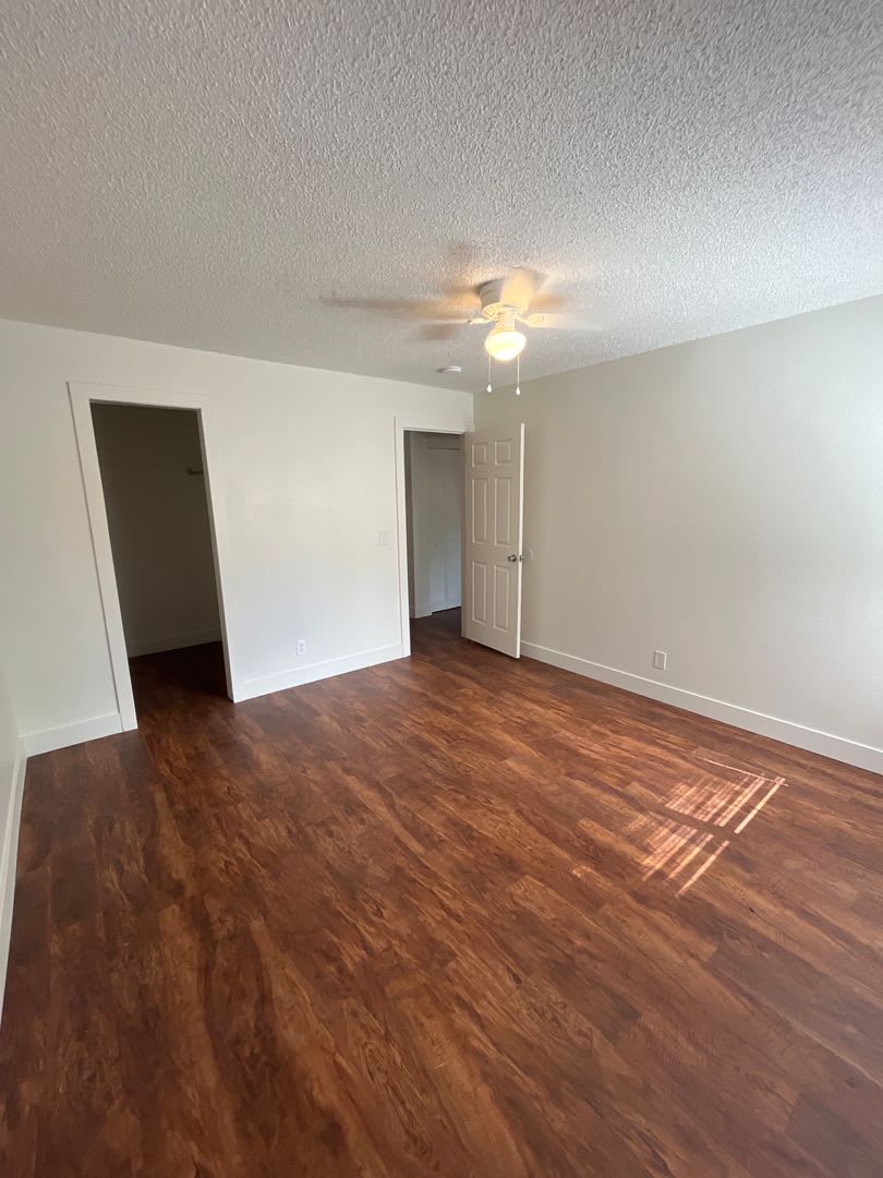 Yarrow Apartments – photo 4