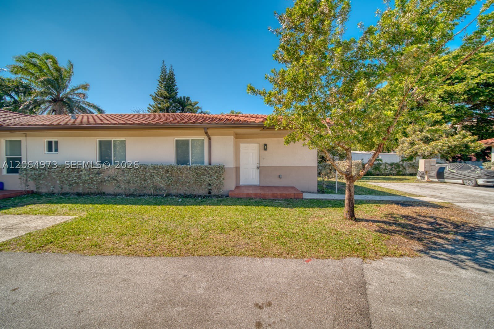 14708 NE 7th Ave – photo 2